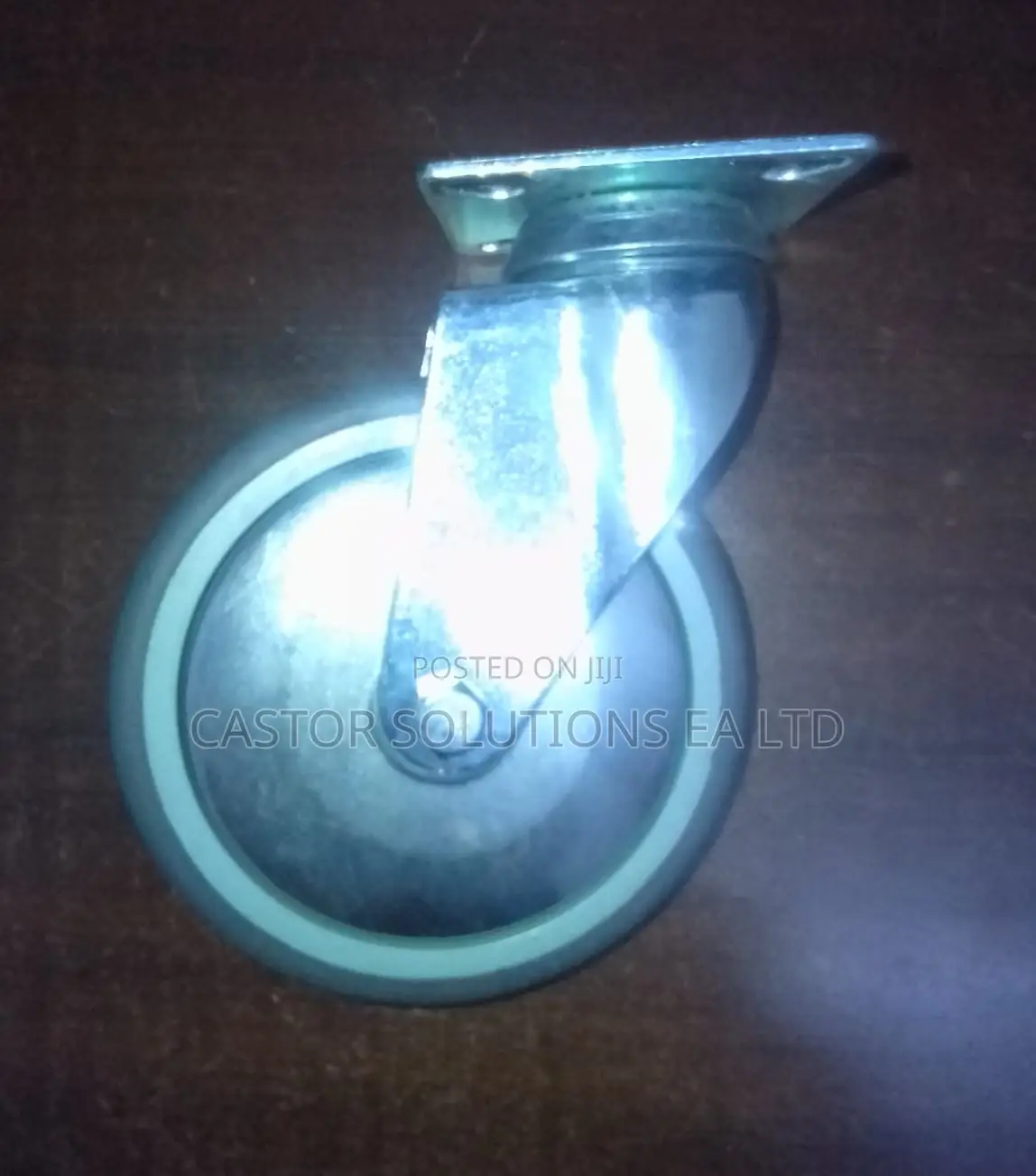 5'' Swivel Topplate Castor With a Plain Bearing Grey Rubber Tyre.
