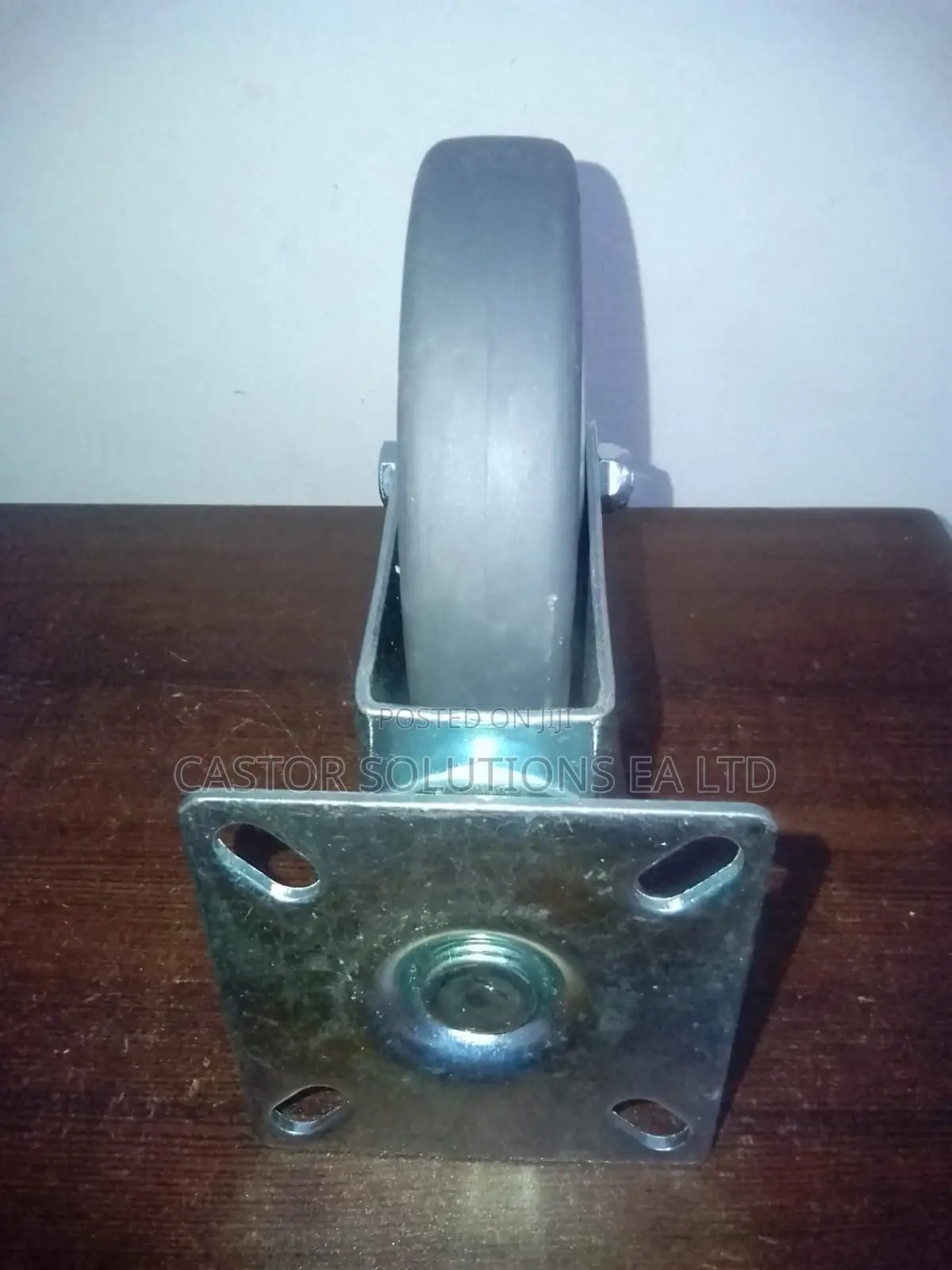5'' Swivel Topplate Castor With a Plain Bearing Grey Rubber Tyre.