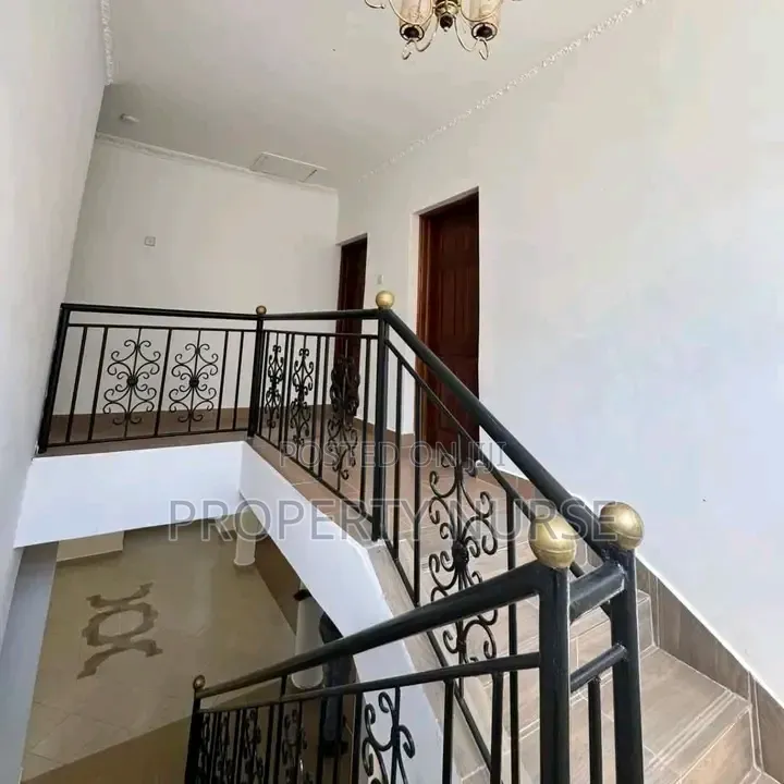 5bdrm Maisonette in Kitengela for sale