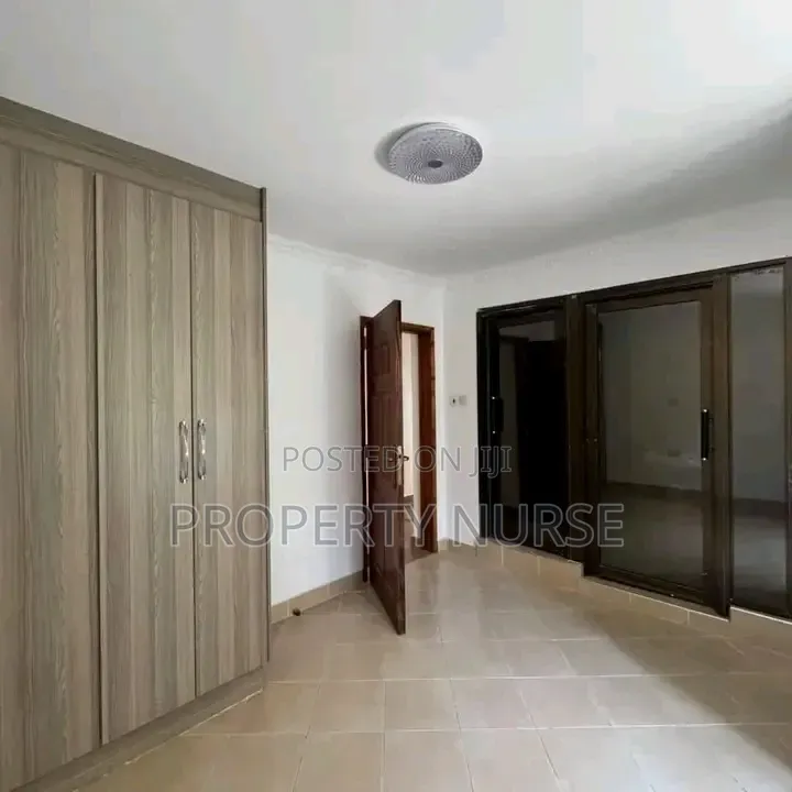 5bdrm Maisonette in Kitengela for sale