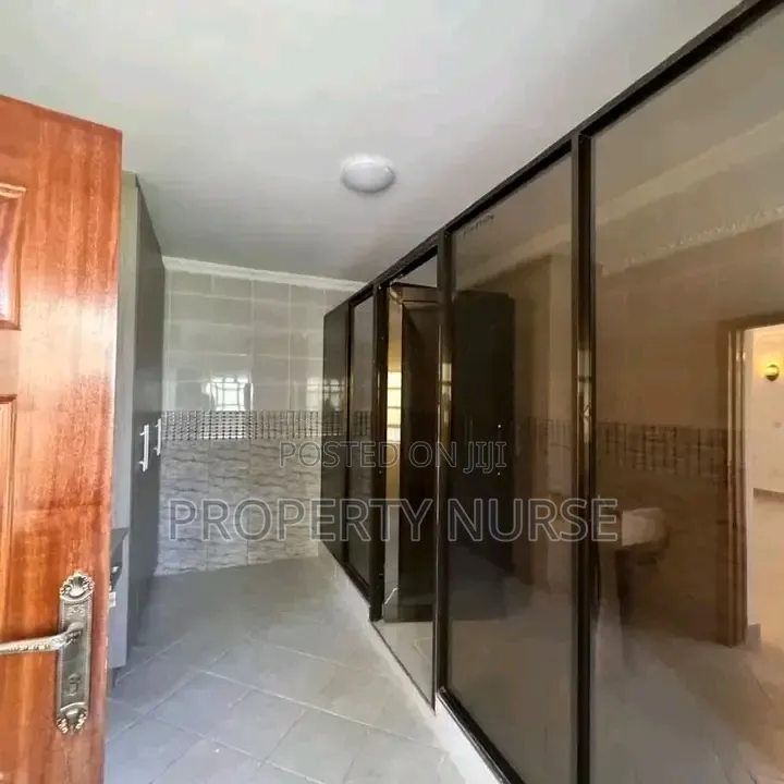 5bdrm Maisonette in Kitengela for sale