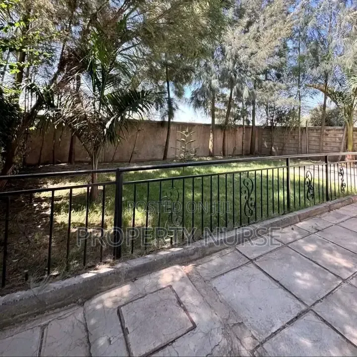 5bdrm Maisonette in Kitengela for sale