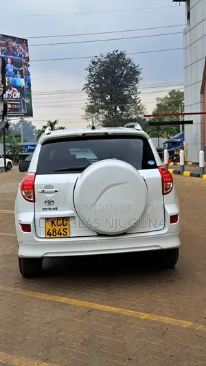 Toyota RAV4 2008 White