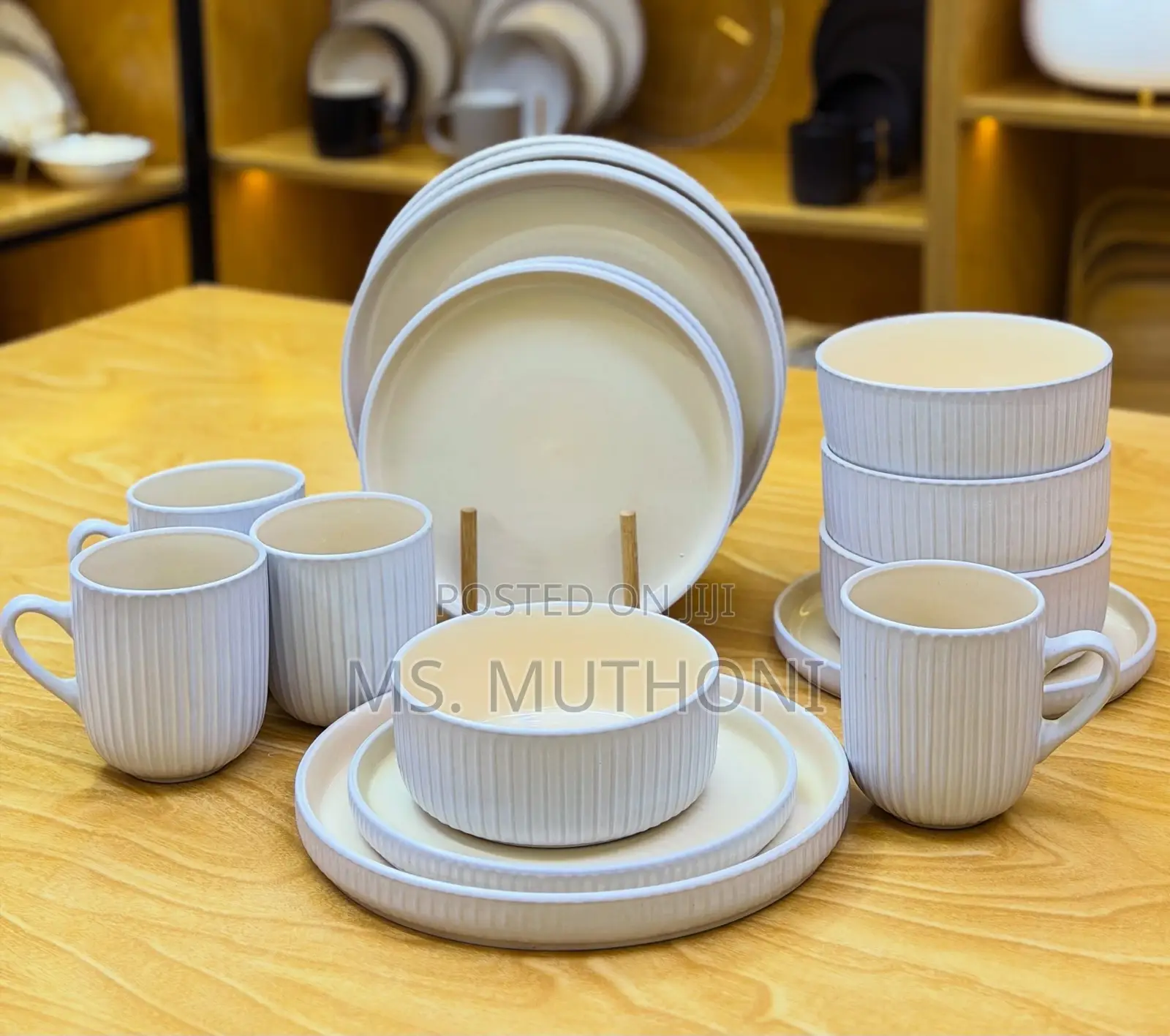 Premium 24 PCS Ceramic Dinner Set.