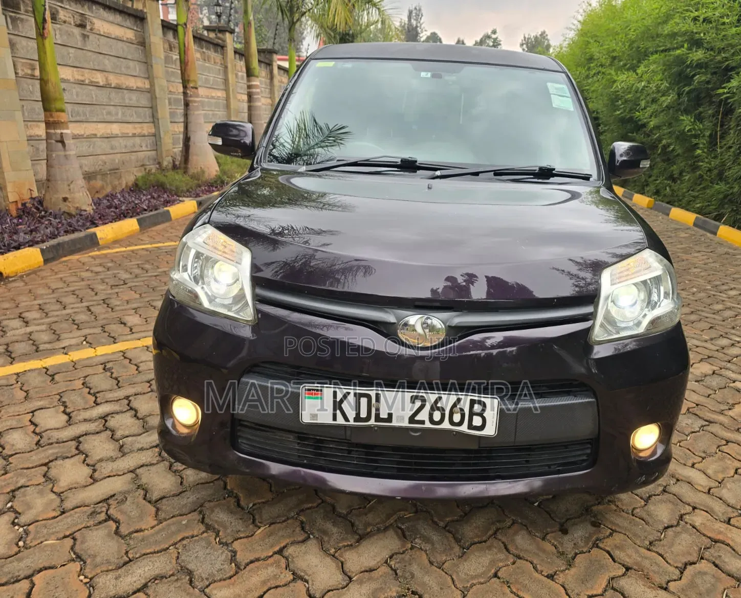 Toyota Sienta 2015