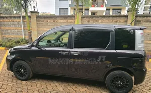 Toyota Sienta 2015