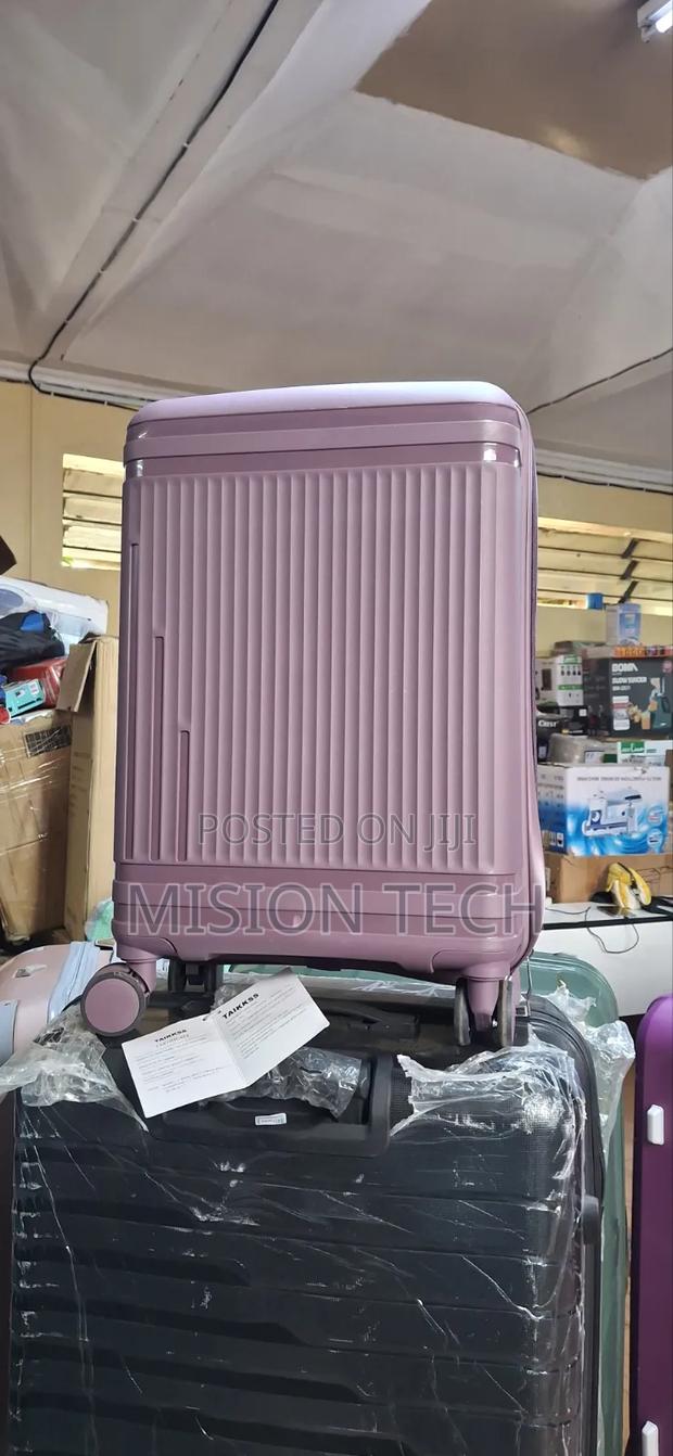 Medium Rubber Suitcase**  - thumbnail 2