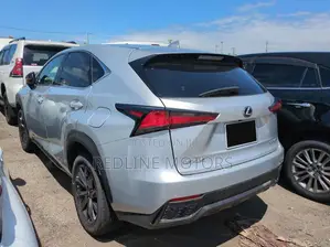 Lexus NX 300h FWD 2019 Silver