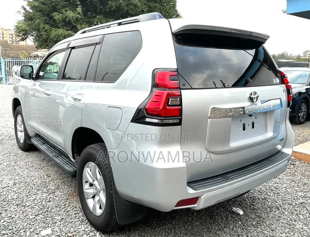 Toyota Land Cruiser Prado 2019 Silver