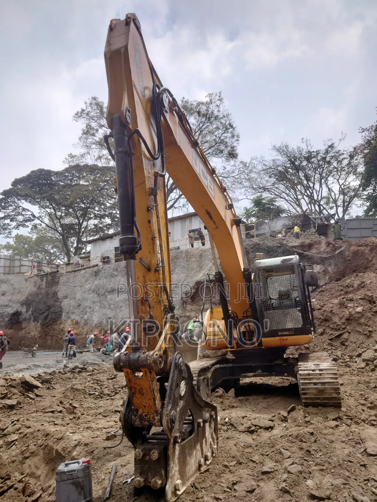 Excavator JCB 220