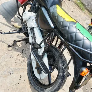 Bajaj Boxer 150 UG 2021 Black