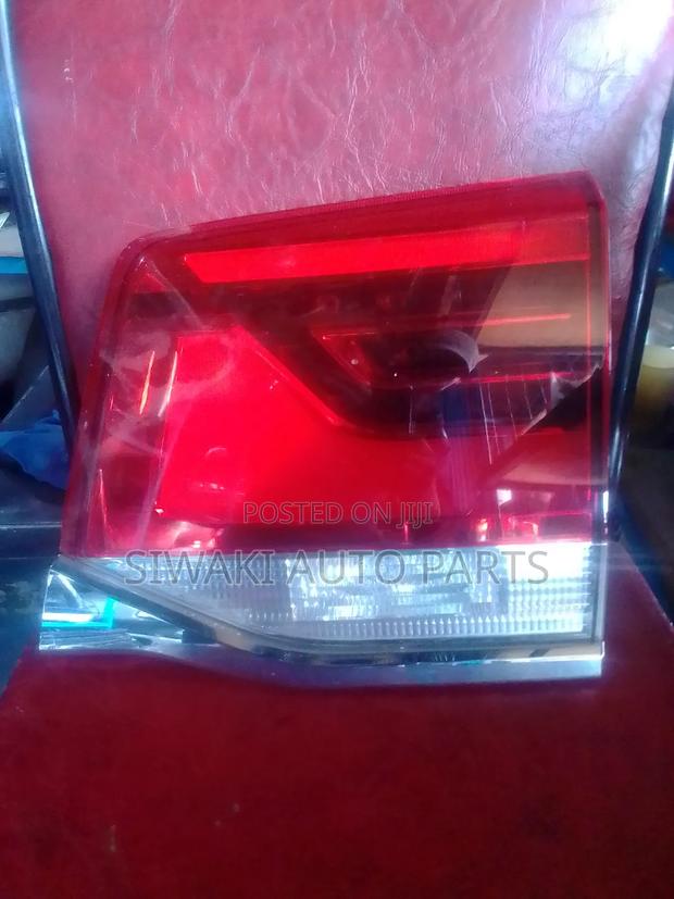V8 200 Series 2018 Bootlights - thumbnail 2