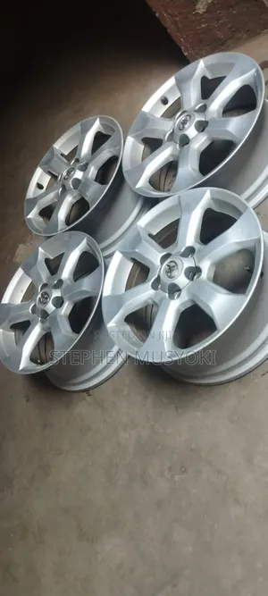 Toyota Rav4,vangurd, Harrier, 17inch Genuine Rims