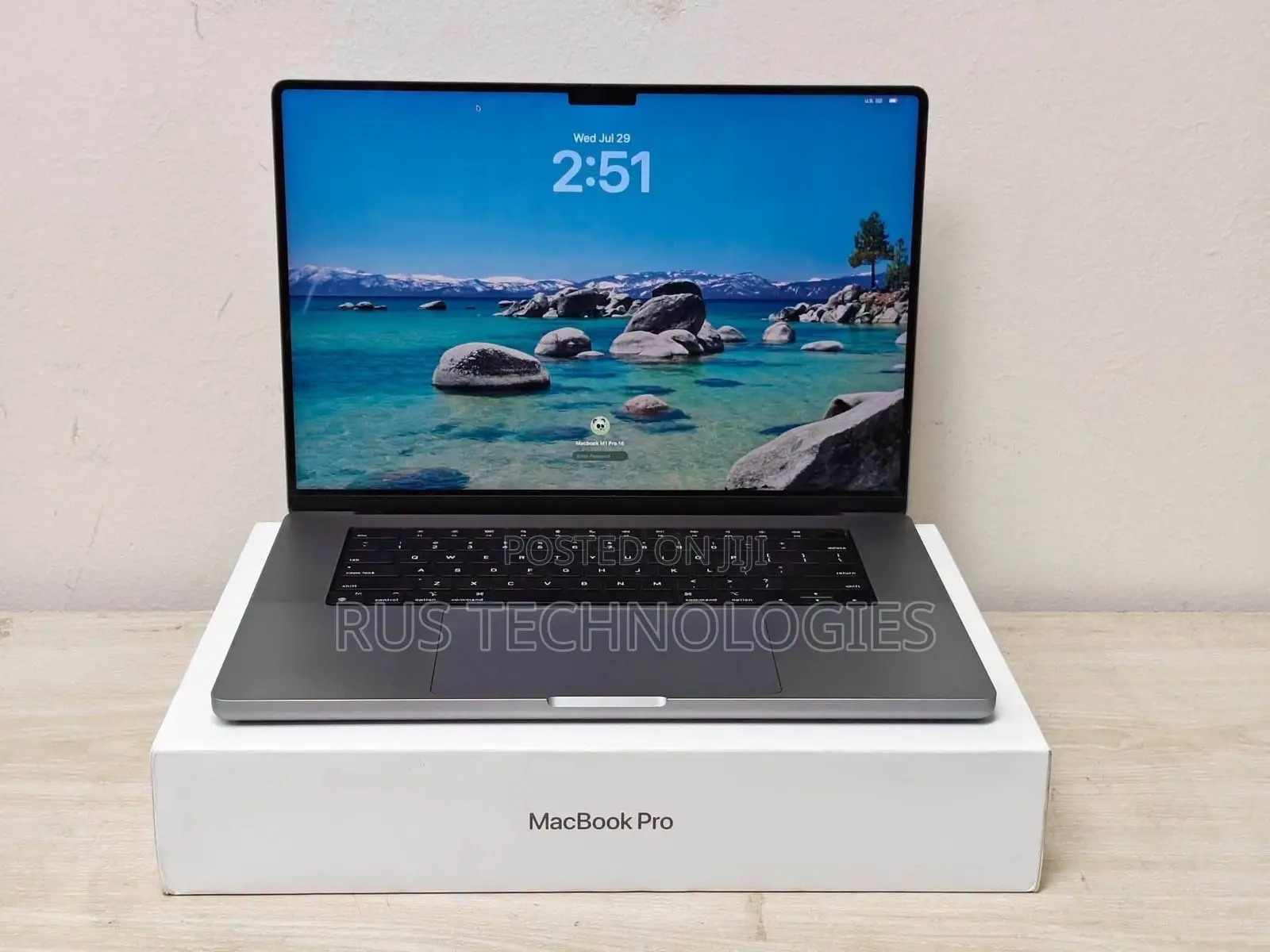 Laptop Apple MacBook Pro 2021 M1 16GB Apple M1 Pro SSD 512GB