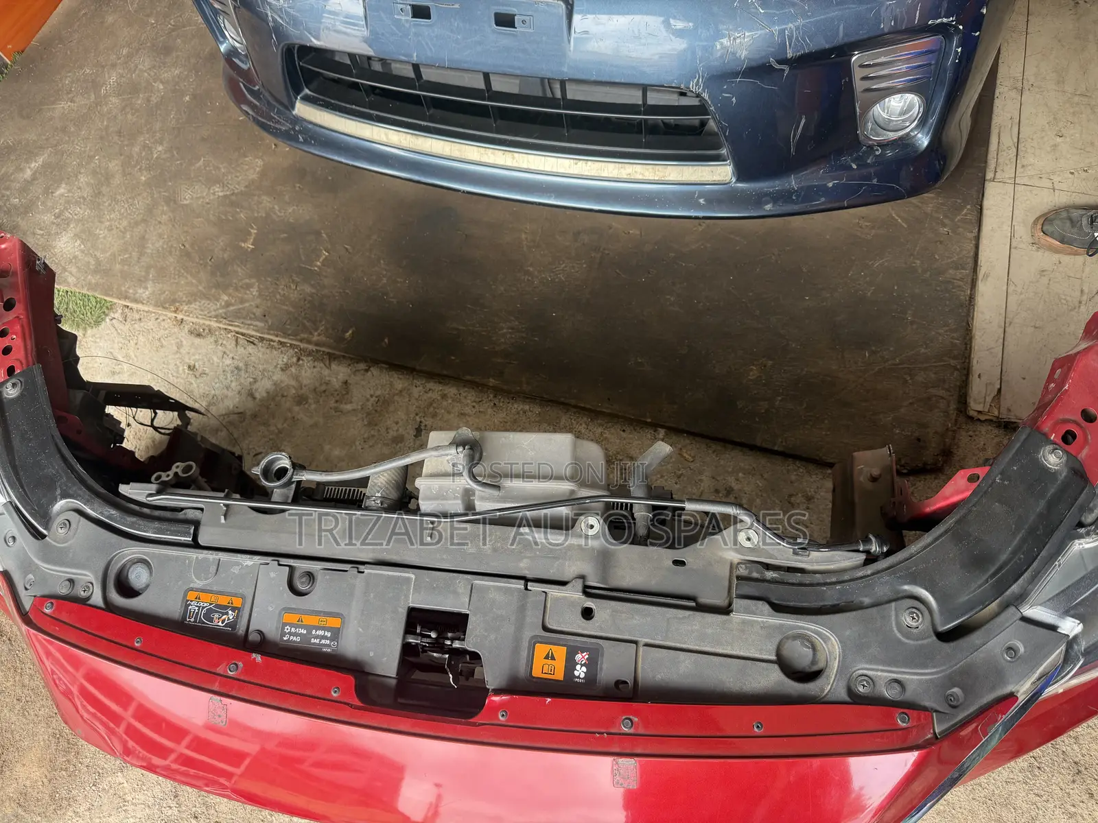 Mazda Atenza Nosecut