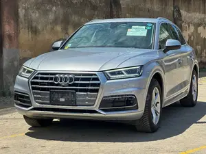 Audi Q5 2.0T Premium AWD quattro 2019 Silver