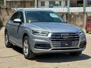 Audi Q5 2.0T Premium AWD quattro 2019 Silver