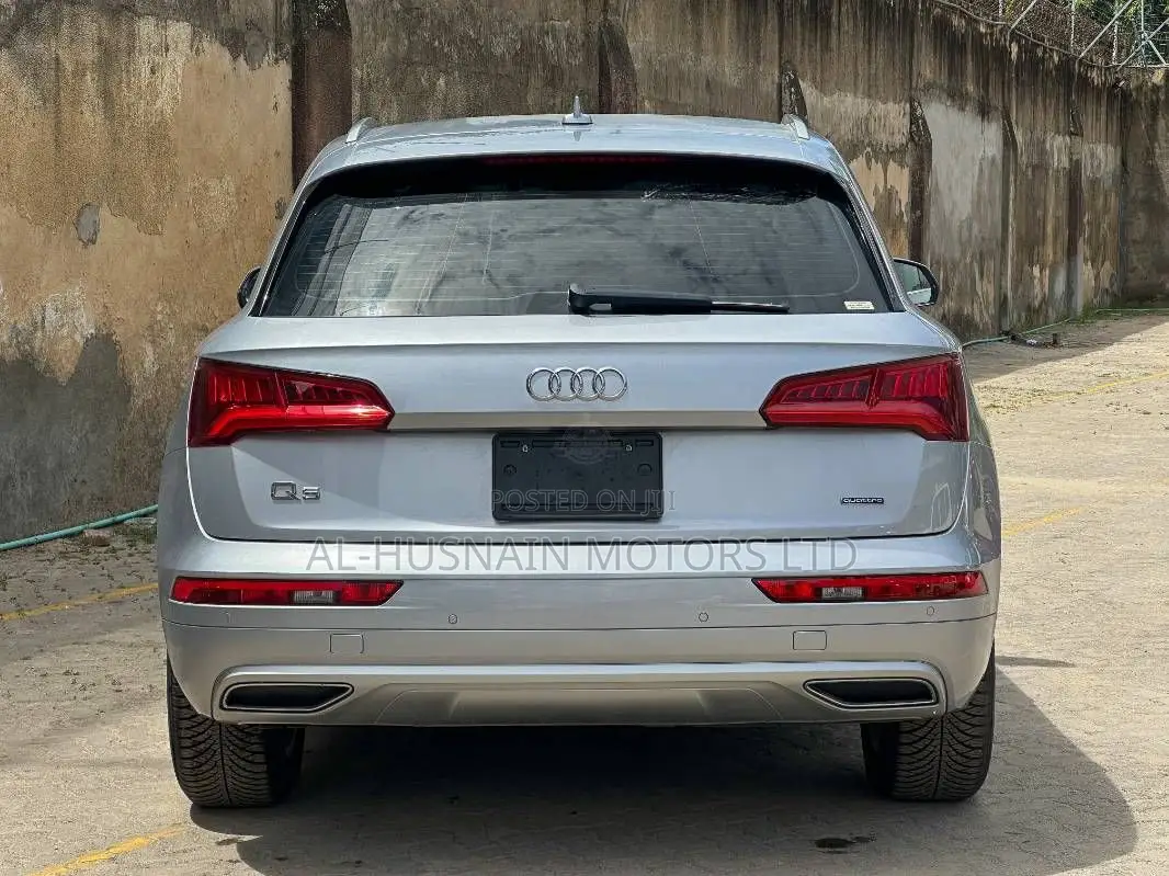 Audi Q5 2.0T Premium AWD quattro 2019 Silver