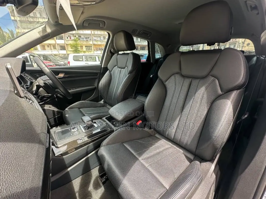 Audi Q5 2.0T Premium AWD quattro 2019 Silver