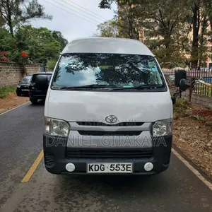 Toyota HiAce 2016 White