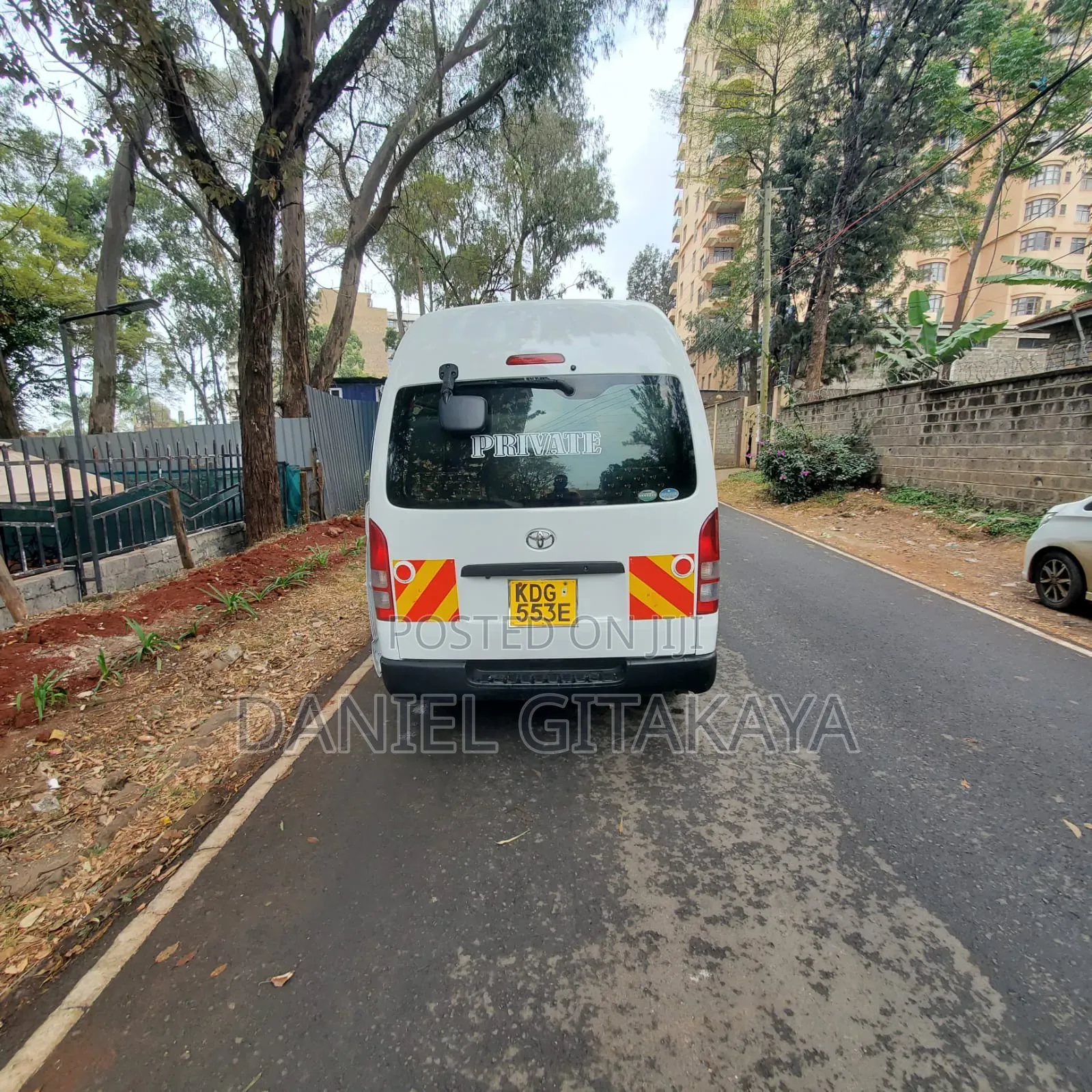 Toyota HiAce 2016 White