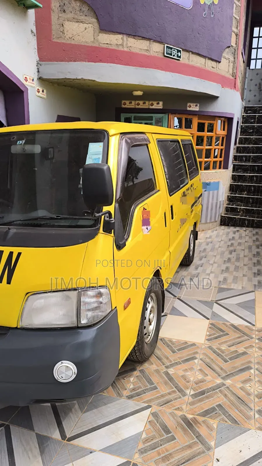Nissan Vanette 2010 Yellow