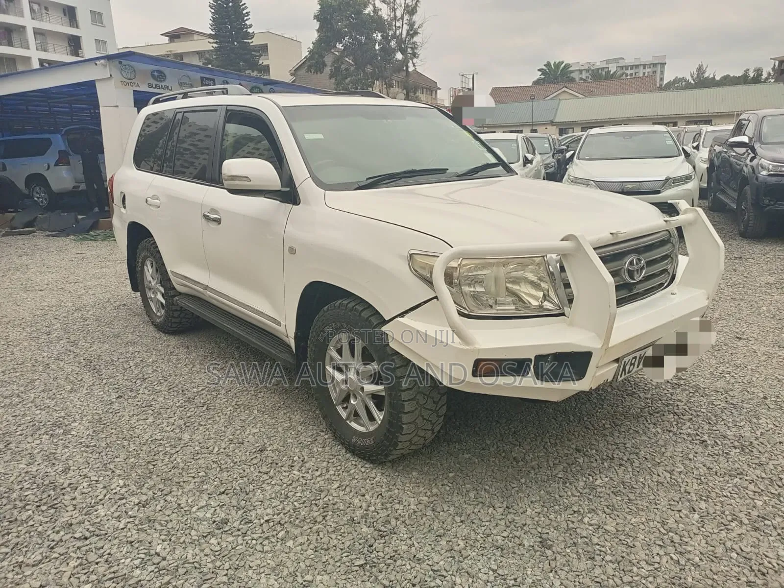 Toyota Land Cruiser 2011 White