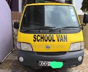 Nissan Vanette 2010 Yellow