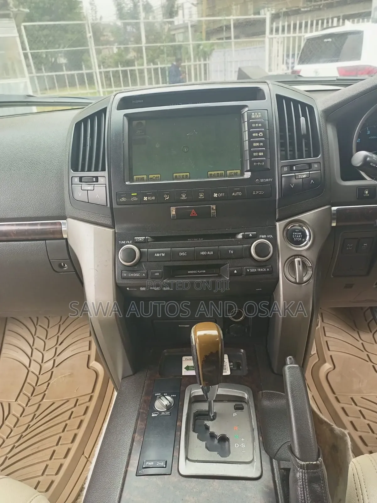 Toyota Land Cruiser 2011 White