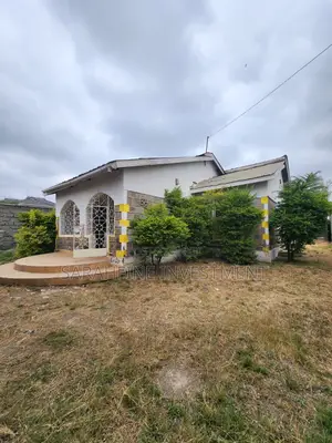 3bdrm Bungalow in Karagita, Utawala for rent
