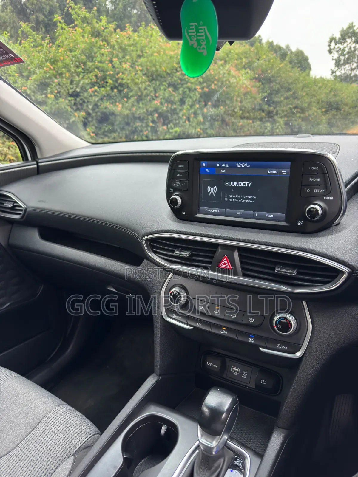 Hyundai Santa Fe 2019 White