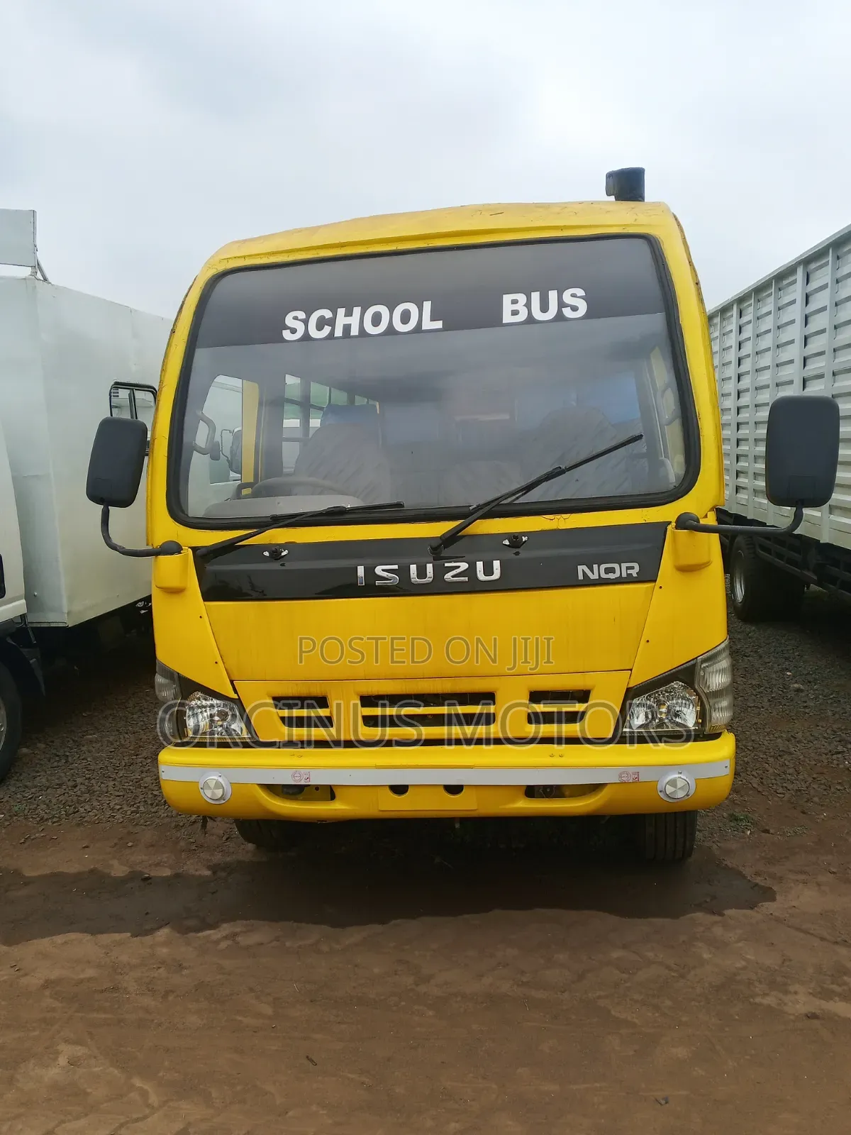 Isuzu NQR 2018 Yellow