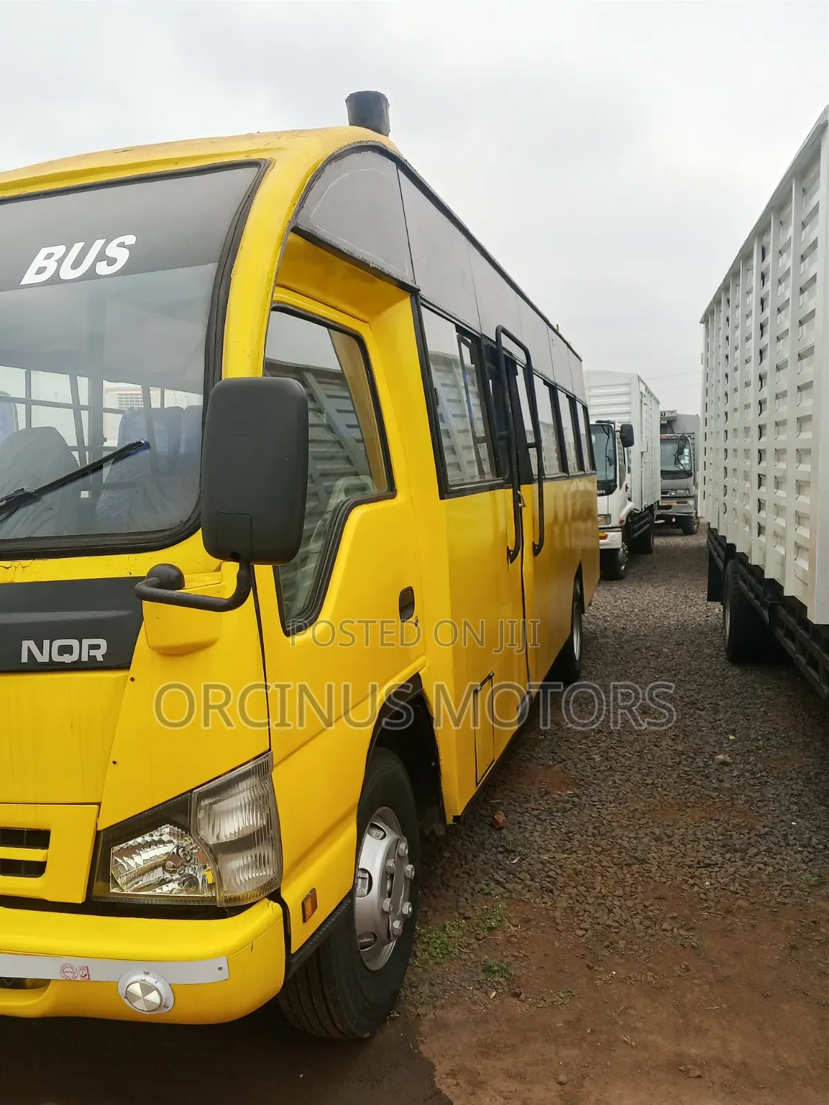 Isuzu NQR 2018 Yellow