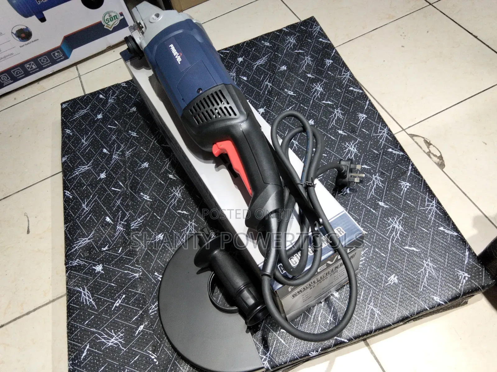 Grinder 9" Freevel 2600w