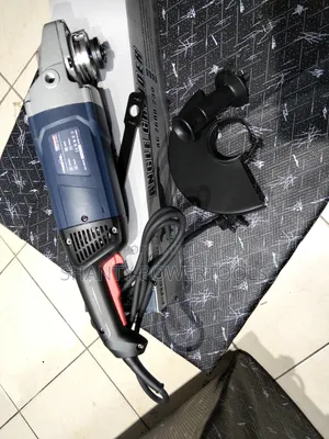 Grinder 9" Freevel 2600w