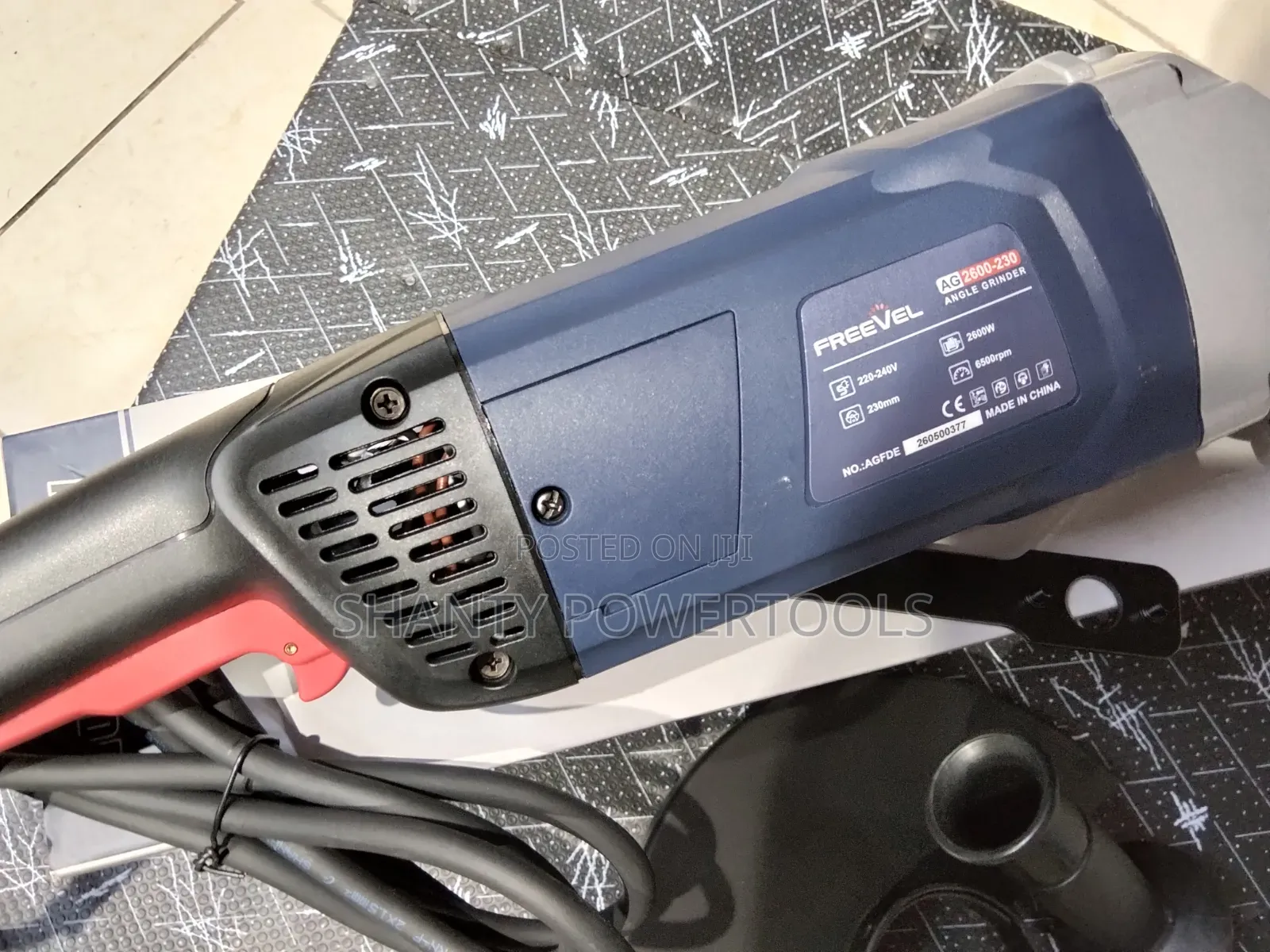 Grinder 9" Freevel 2600w