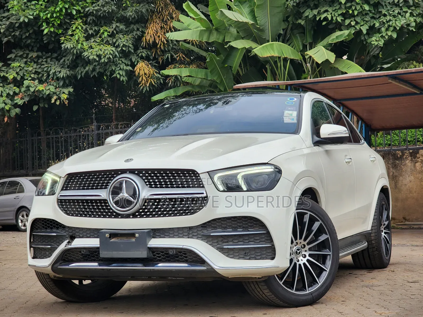 Mercedes-Benz GLE-Class GLE 400d 4MATIC 2019 White