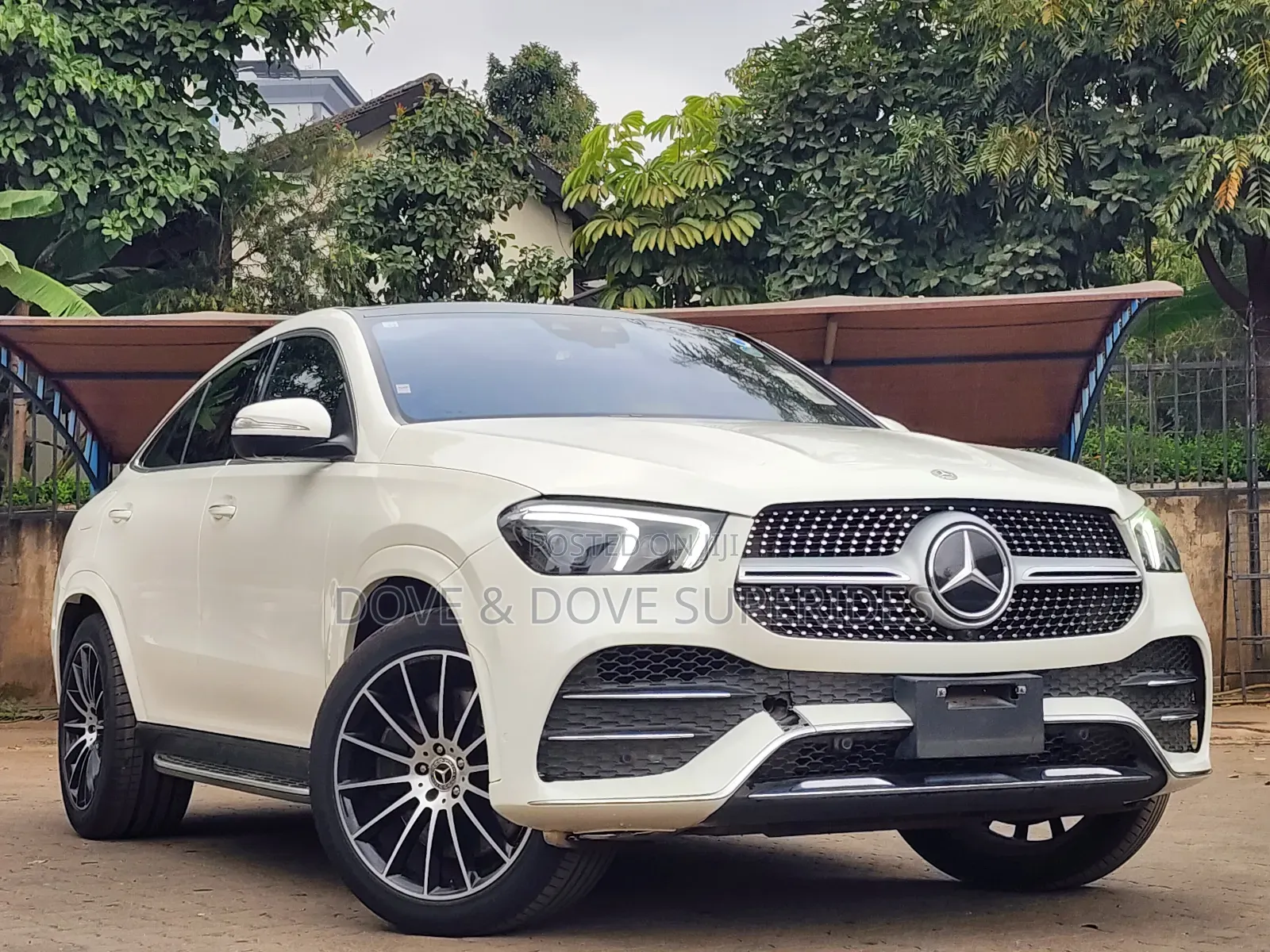 Mercedes-Benz GLE-Class GLE 400d 4MATIC 2019 White