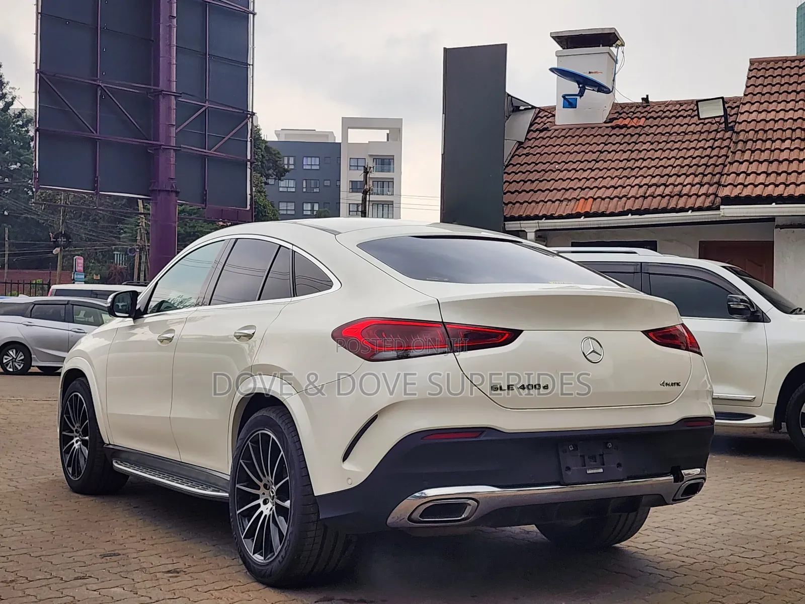 Mercedes-Benz GLE-Class GLE 400d 4MATIC 2019 White