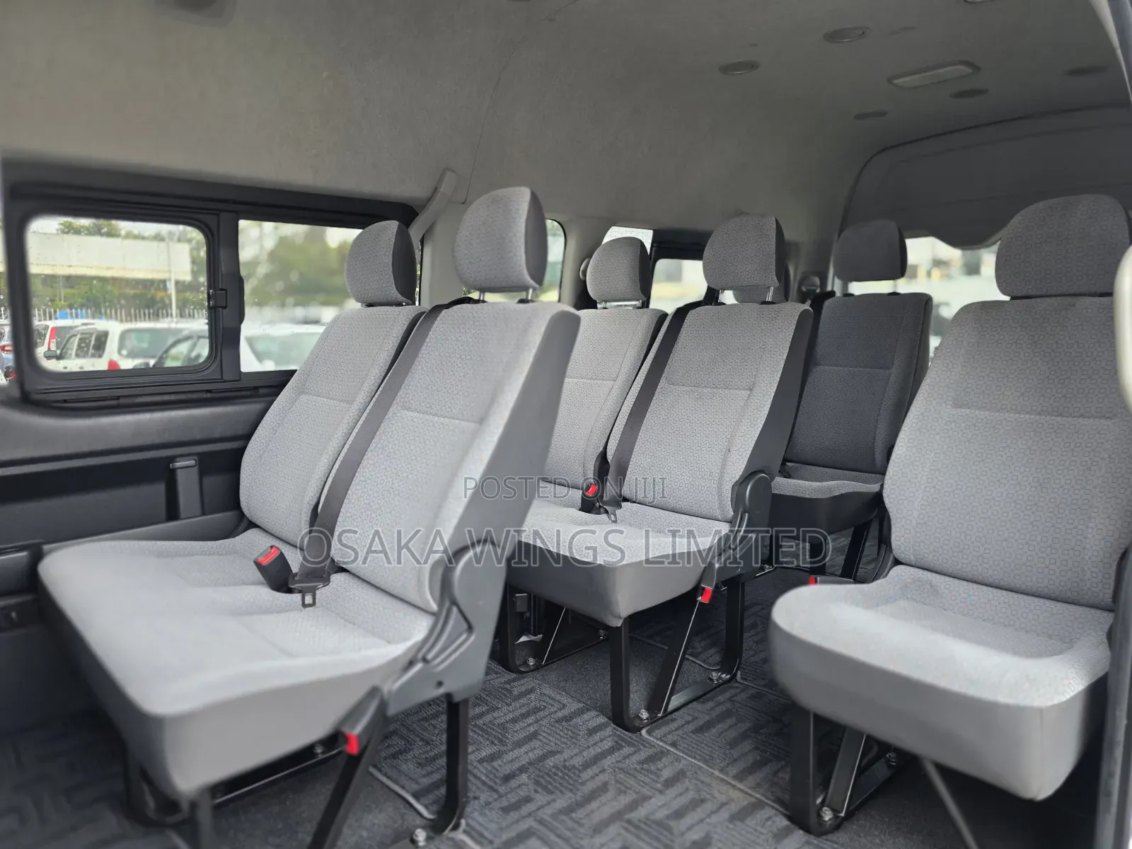 Toyota HiAce 2019 White