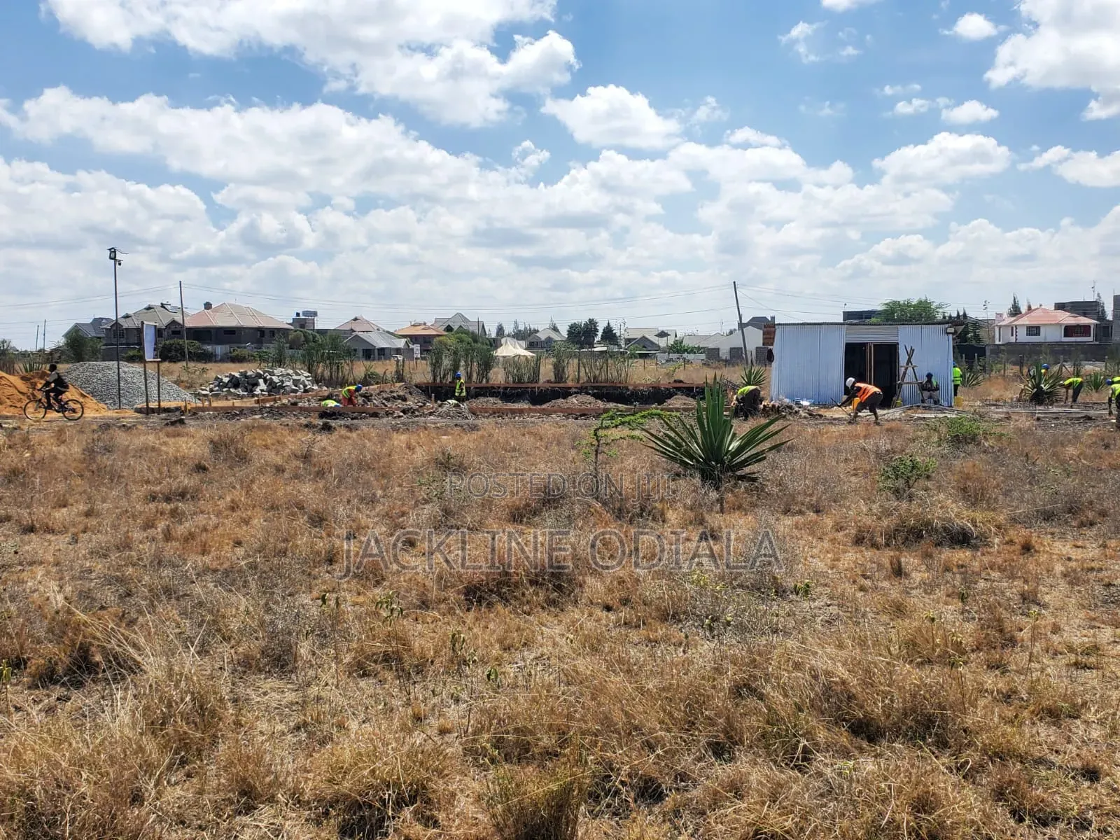 Land and Plots for Sell in Katani
