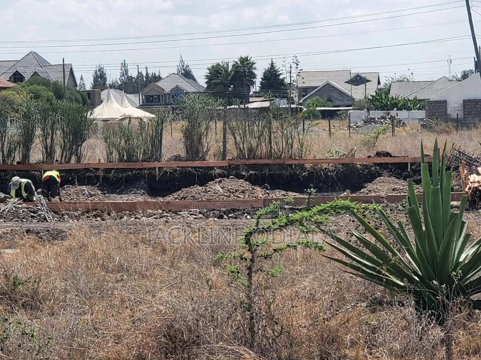 Land and Plots for Sell in Katani