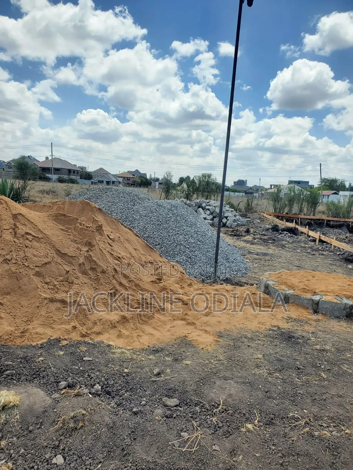 Land and Plots for Sell in Katani