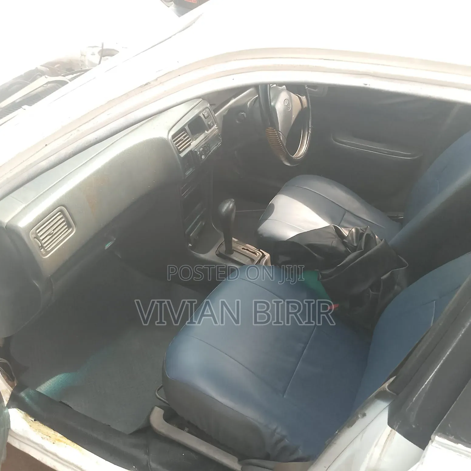 Toyota Corolla 1998 White