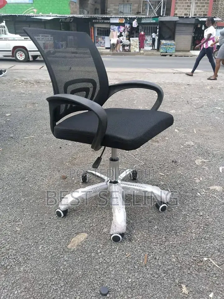 Simple Modern Mesh Chair