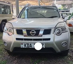 Nissan X-Trail 2011 Silver