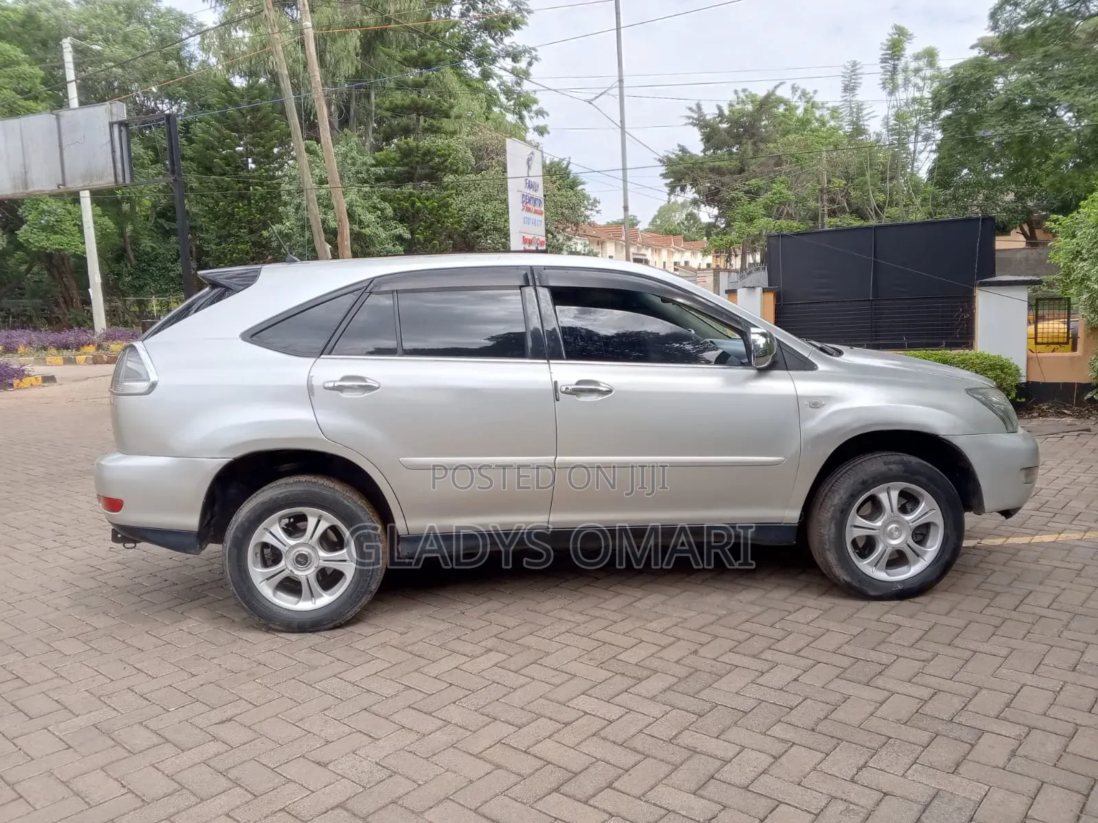 Toyota Harrier 2004 Silver