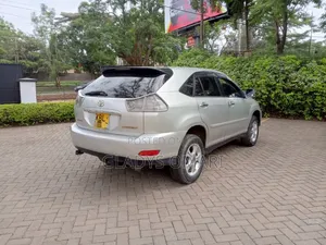 Toyota Harrier 2004 Silver