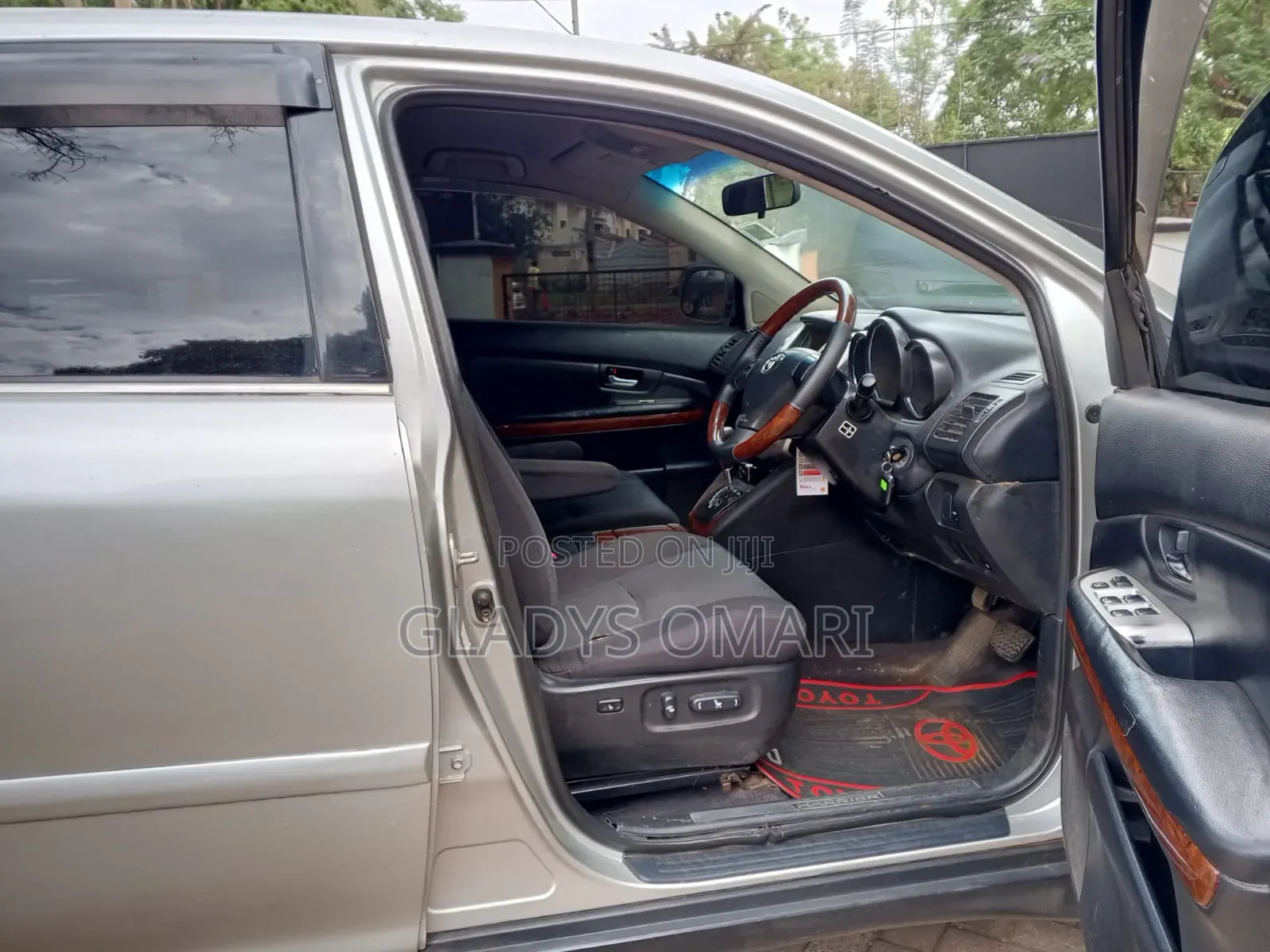 Toyota Harrier 2004 Silver