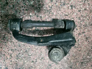 Isuzu Elf Upper Arm